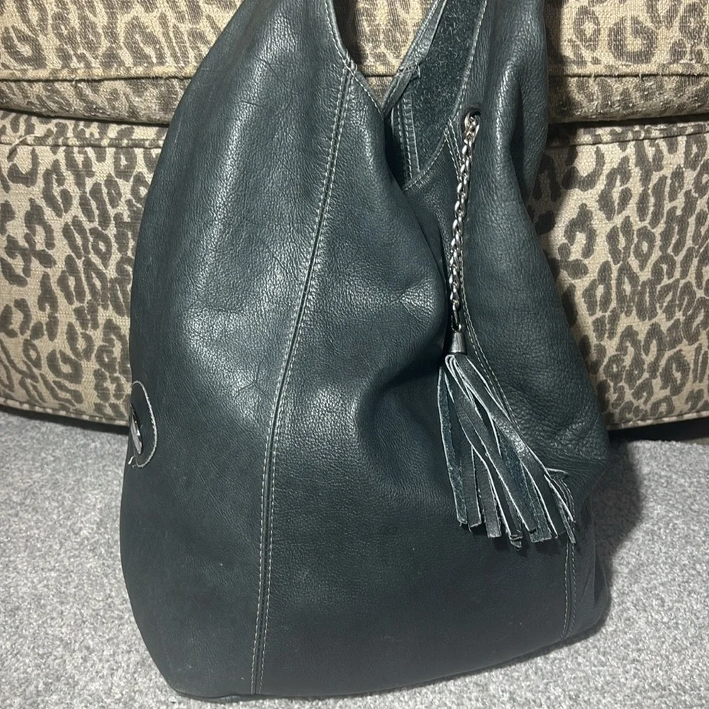 Peruzzi Italian Leather Women's bucket bag dark green creamy soft leather purse